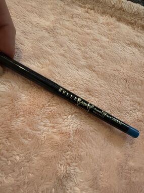 Belle by Kim Gravel Blue Eyeliner Pencil